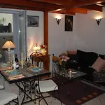 Apartment A La Belle Epoque *